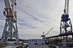 Bath-Iron-Works-cranes1