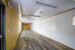 big-room-interior-1024×683