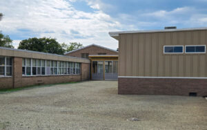 modular classroom connection for holmes elementary school in Ypsilanti, Michigan